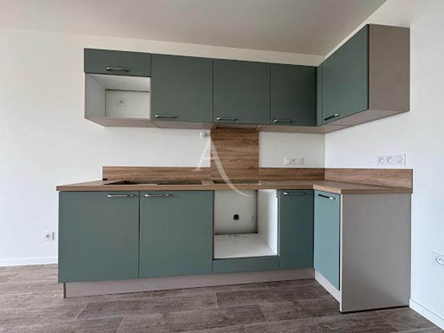 Location Appartement 2 pièces 41.8 m2 Laval