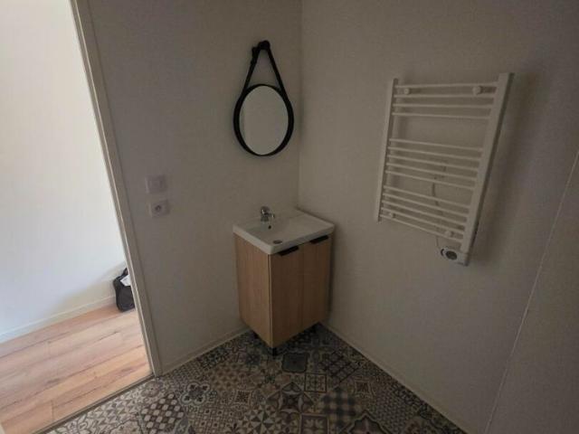 Location appartement 2 pièces, 41.00m², Carmaux