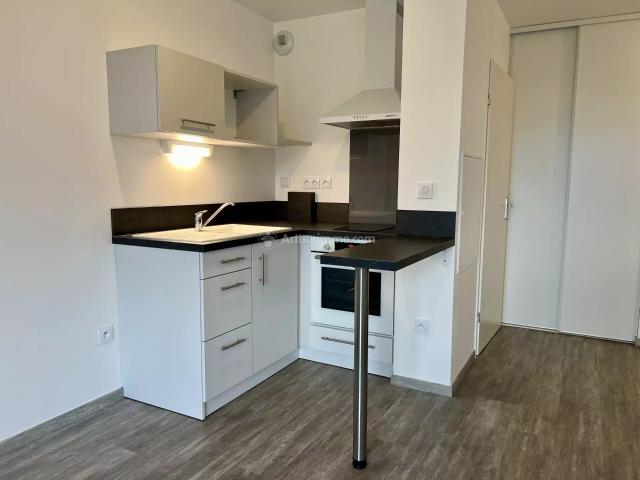 Louer appartement de 2 pièces 41 m² 600 € à Saint Avertin 37550: une annonce Arthurimmo.com