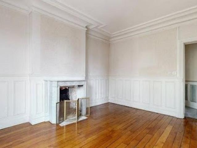 Location Appartement 2 pièces 41 m2 Paris 18ème