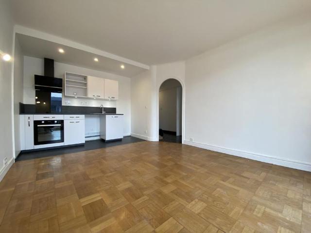 Location Appartement 2 pièces 41m² ANNECY 74000