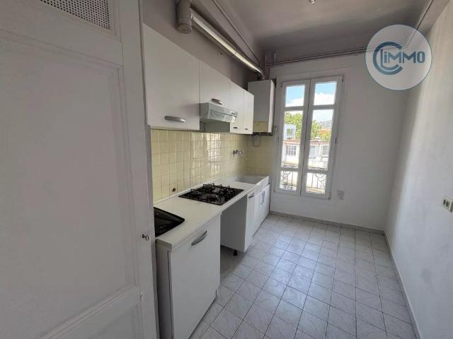 Location Appartement 2 pièces 41m² NICE 06000