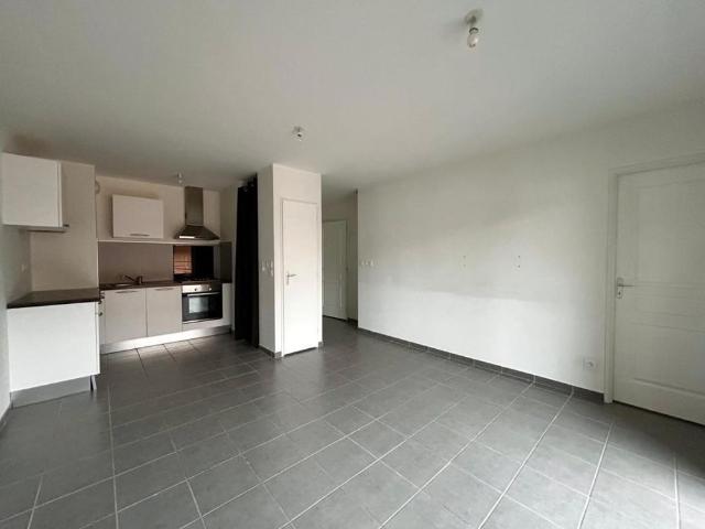Location Appartement 2 pièces 41m² ST PIERRE EN FAUCIGNY 74800