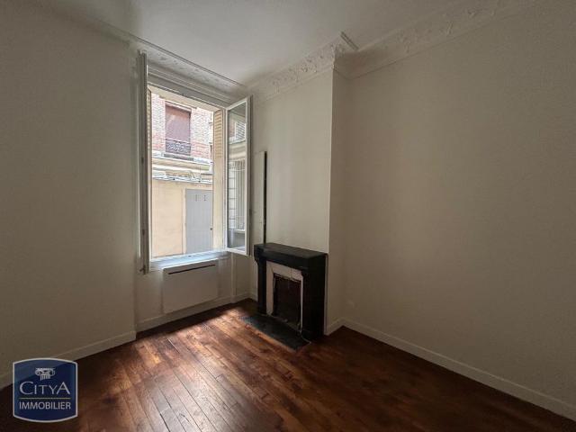 Location Appartement 2 pièces 41m² PARIS 18ème