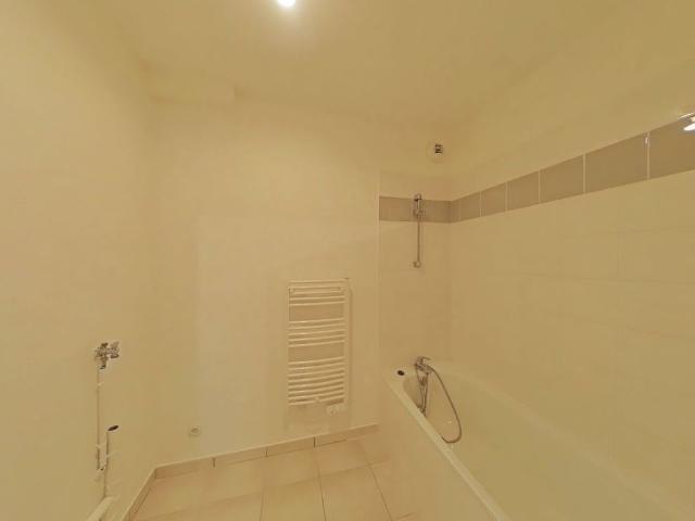 Location Appartement 2 pièces 41m² ROMANS SUR ISERE 26100
