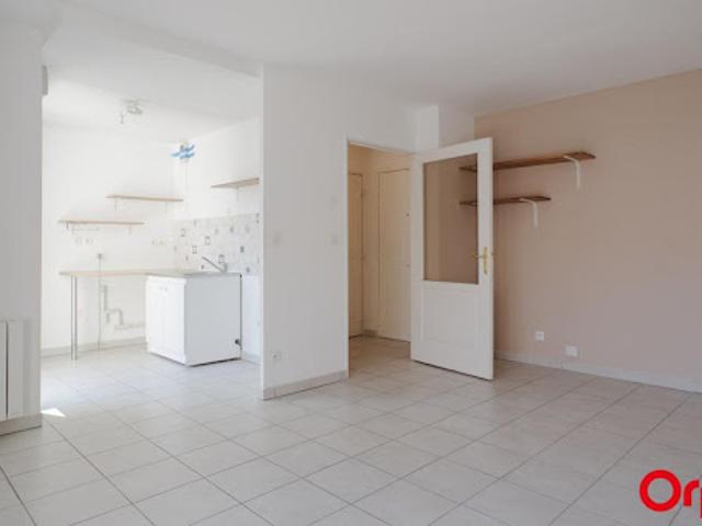 Location Appartement 2 pièces 42.69 m2 Lyon 7ème
