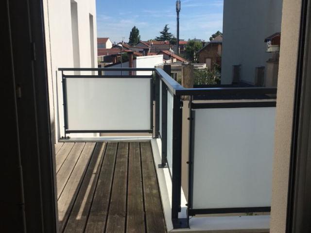 Location appartement 2 pièces, 42.95m², Montreuil