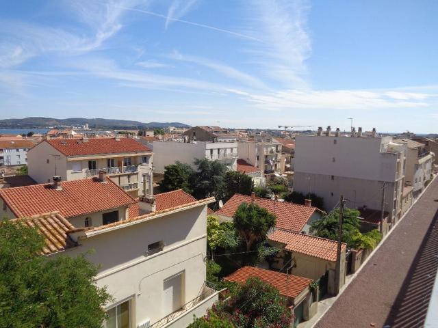 Location appartement 2 pièces, 42.00m², Sète