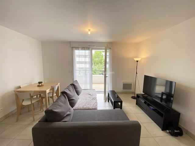 Louer appartement de 2 pièces 42 m² 598 € à Joué Lès Tours 37300: une annonce Arthurimmo.com