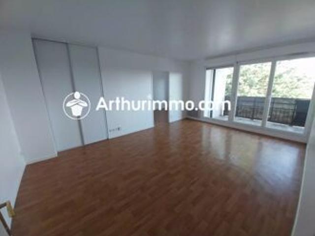 Location Appartement 2 pièces 42 m2 à Savigny le Temple