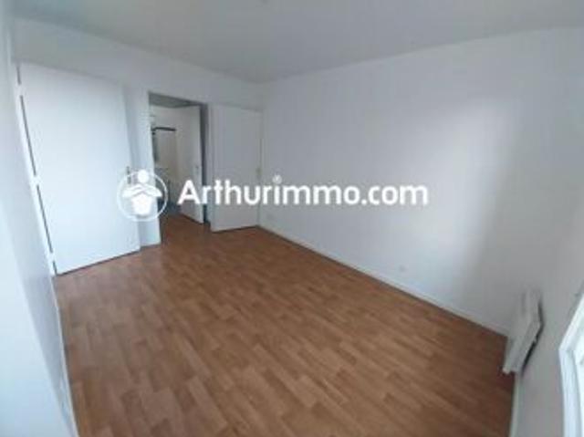 Location Appartement 2 pièces 42 m2 à Savigny le Temple