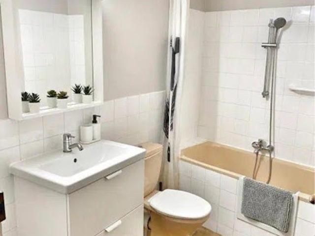 Location Appartement 2 pièces 42 m2 Aix en Provence