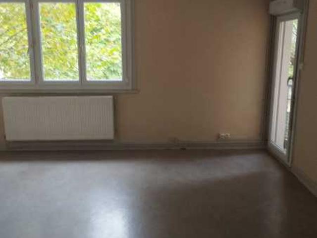 Location: Appartement 2 pièces 42 m2 – BEAUCOURT