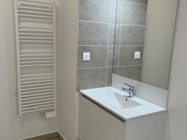 Location Appartement 2 pièces 42m²