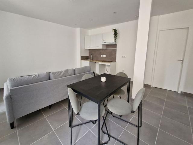 Location Appartement 2 pièces 42m²