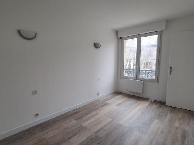 Location Appartement 2 pièces 42m² AMIENS 80000