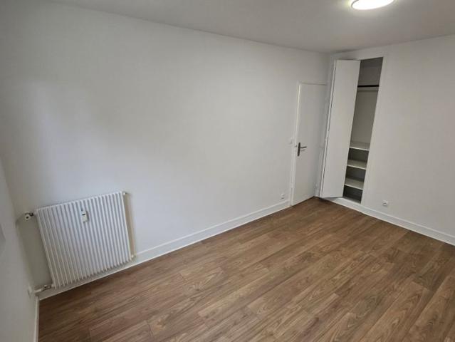 Location Appartement 2 pièces 42m² AVON 77210