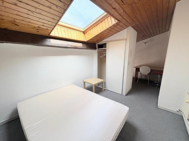 Location Appartement 2 pièces 42m² BORDEAUX 33000