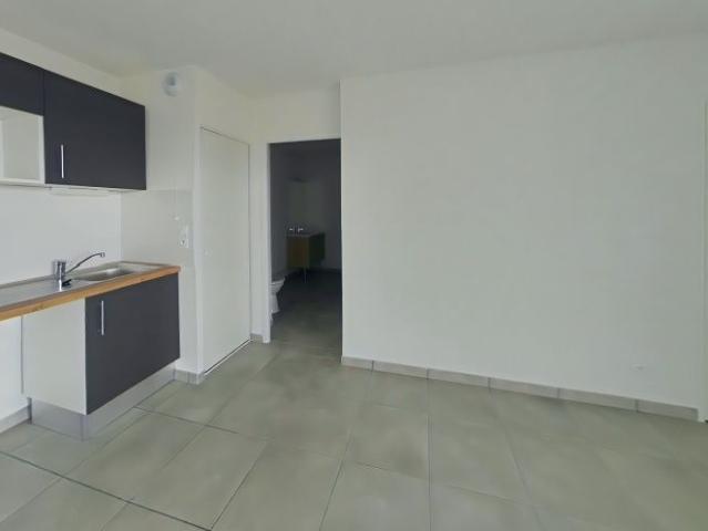 Location Appartement 2 pièces 42m² BRUGUIERES 31150