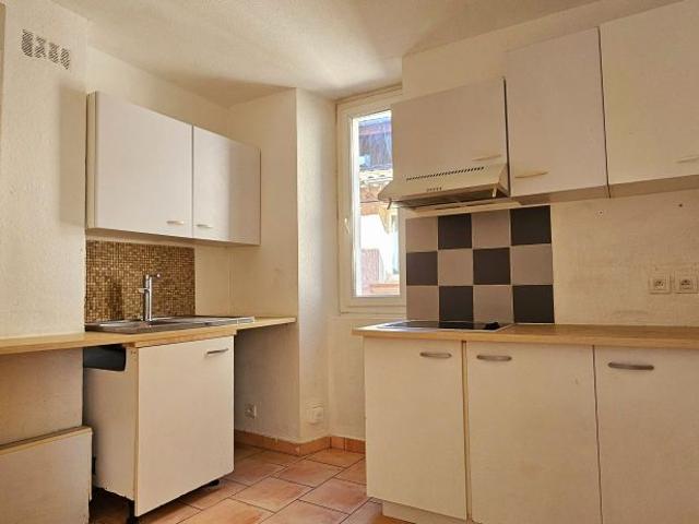 Location Appartement 2 pièces 42m² GONFARON 83590