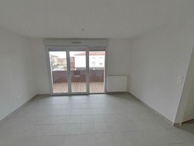 Location Appartement 2 pièces 42m² FROUZINS 31270