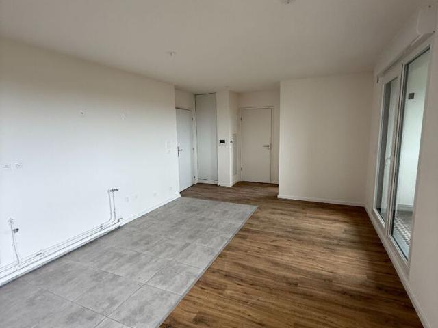Location Appartement 2 pièces 42m² ILLKIRCH GRAFFENSTADEN 67400