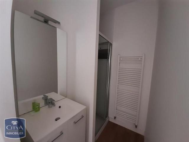 Location Appartement 2 pièces 42m² LAVAL 53000