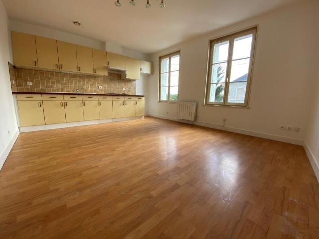 Location Appartement 2 pièces 42m² MONTRICHARD VAL DE CHER 41400