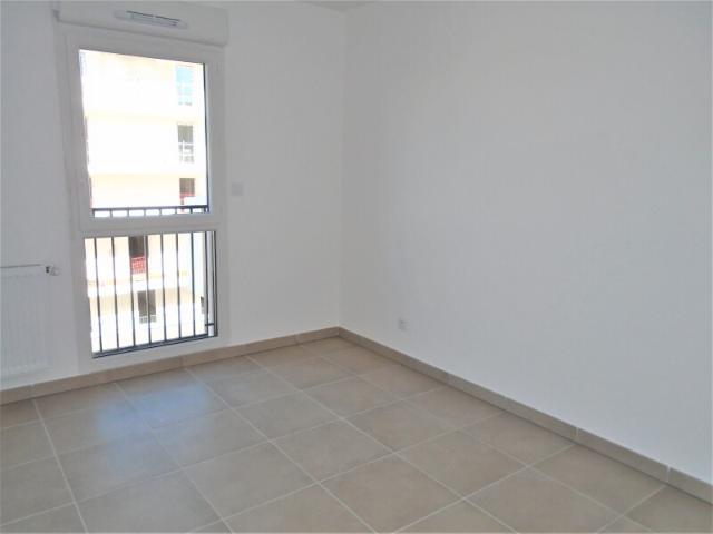 Location Appartement 2 pièces 42m² MARSEILLE 10ème