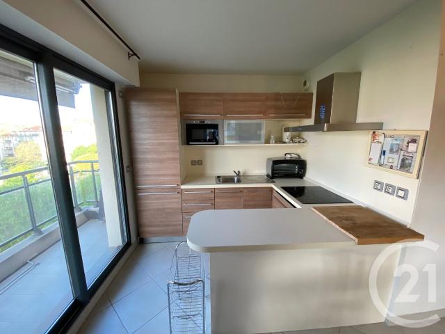 Location Appartement 2 pièces 42m² NICE 06300