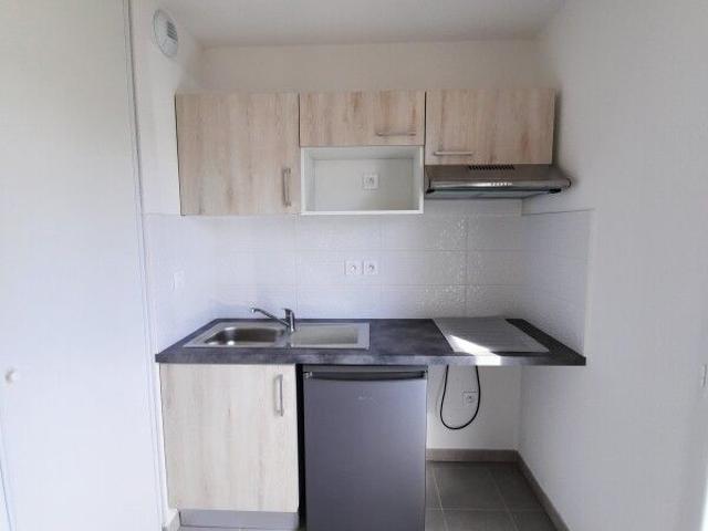 Location Appartement 2 pièces 42m² ROQUES 31120