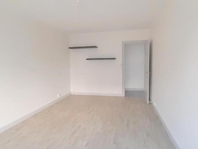 Location Appartement 2 pièces 42m² TOURS 37000