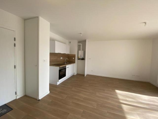Location Appartement 2 pièces 42m² TOURS 37100