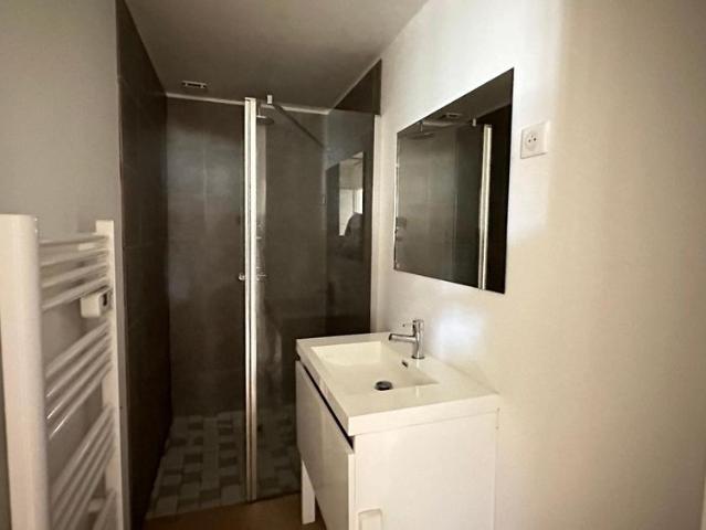 Location Appartement 2 pièces 42m² VERGT 24380
