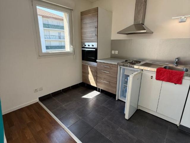 Location appartement 2 pièces, 47.00m², Halluin