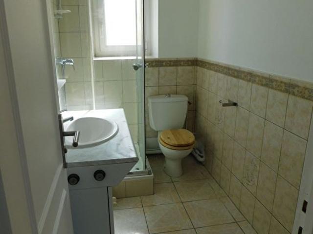 Location appartement 2 pièces, 47.02m², Chars