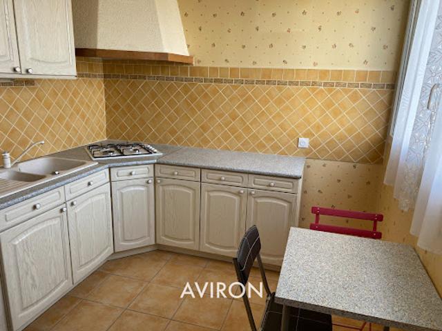 Location Appartement 2 pièces 47 m2 Luisant