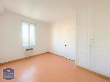 Location Appartement 2 pièces 47m² COUTRAS 33230