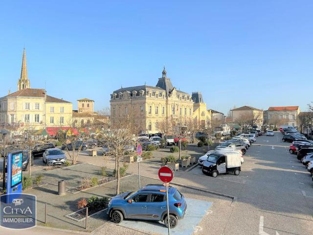 Location Appartement 2 pièces 47m² COUTRAS 33230