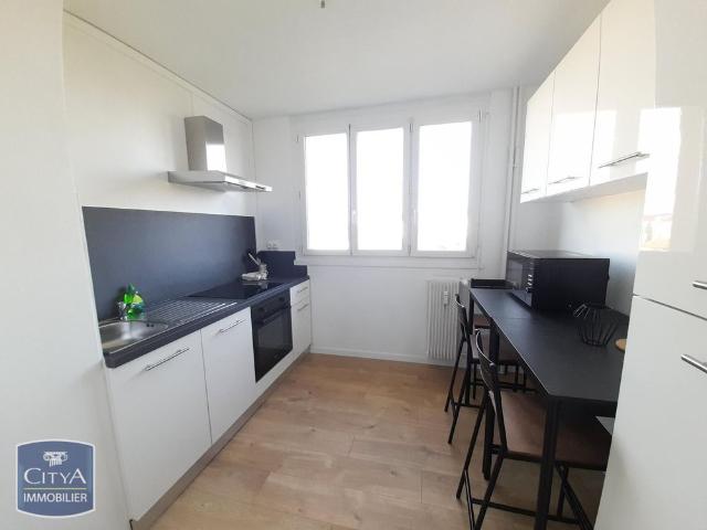 Location Appartement 2 pièces 47m² CHALON SUR SAONE 71100