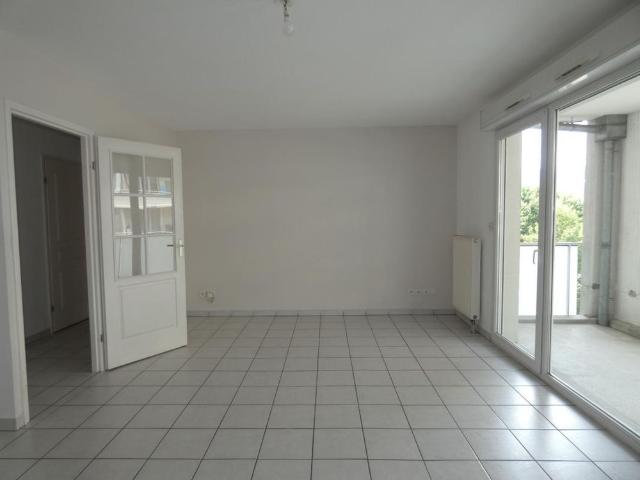Location Appartement 2 pièces 47m² CHAMBERY 73000