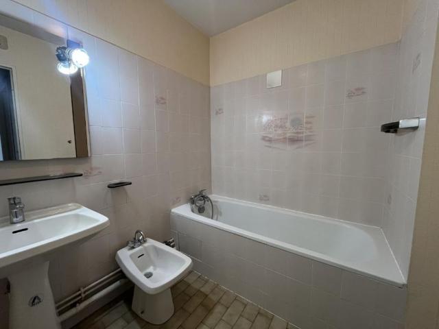 Location Appartement 2 pièces 47m² BORDEAUX 33200