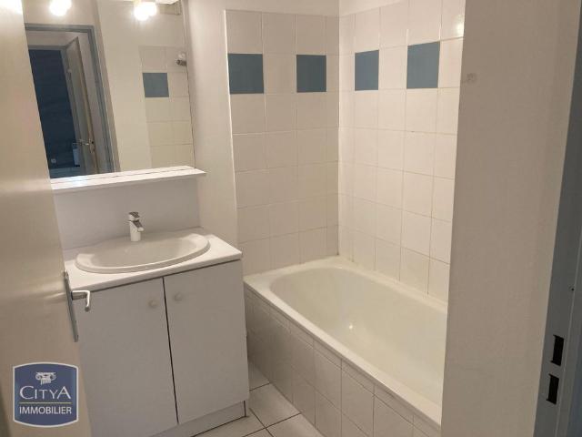 Location Appartement 2 pièces 47m² BORDEAUX 33300