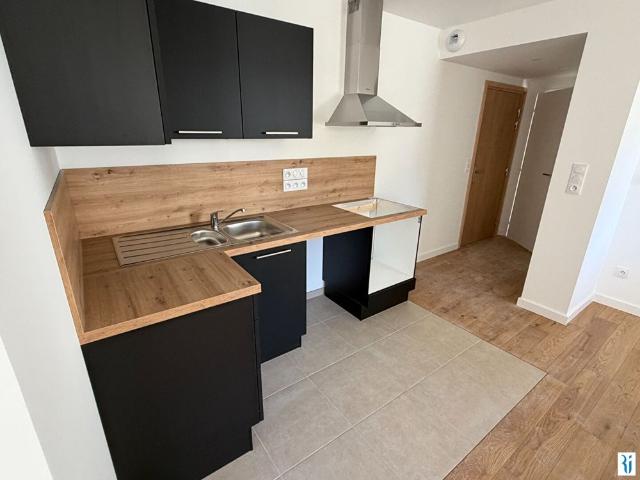 Location Appartement 2 pièces 47m² BIHOREL 76420