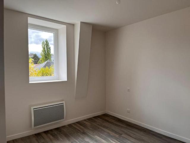Location Appartement 2 pièces 47m² BRIOUDE 43100