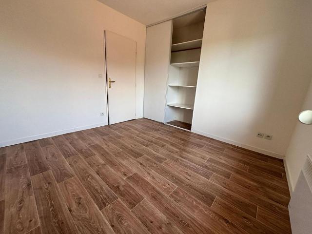 Location Appartement 2 pièces 47m² GUILHERAND GRANGES 07500