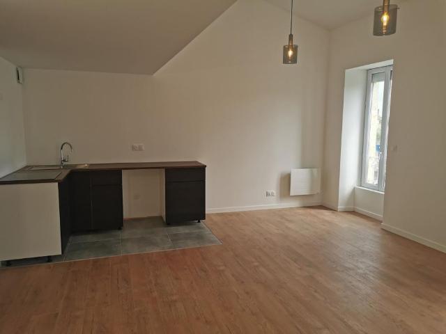 Location Appartement 2 pièces 47m² FARGUES ST HILAIRE 33370