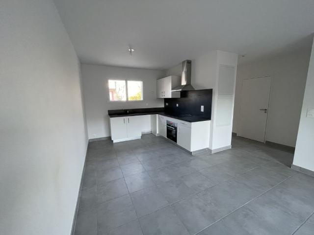 Location Appartement 2 pièces 47m² OLEMPS 12510