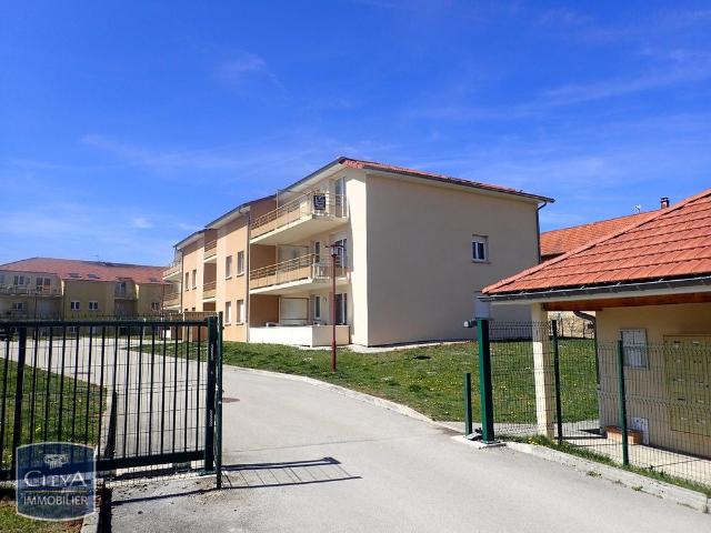 Location Appartement 2 pièces 47m² LE RUSSEY 25210