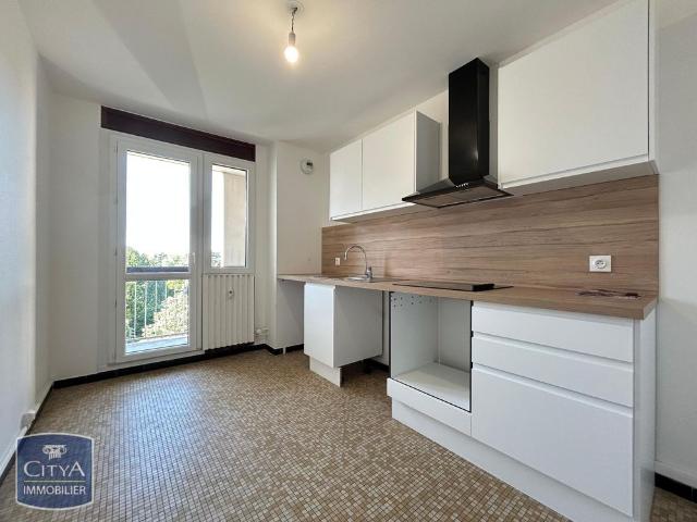 Location Appartement 2 pièces 47m² ST GENIS LAVAL 69230